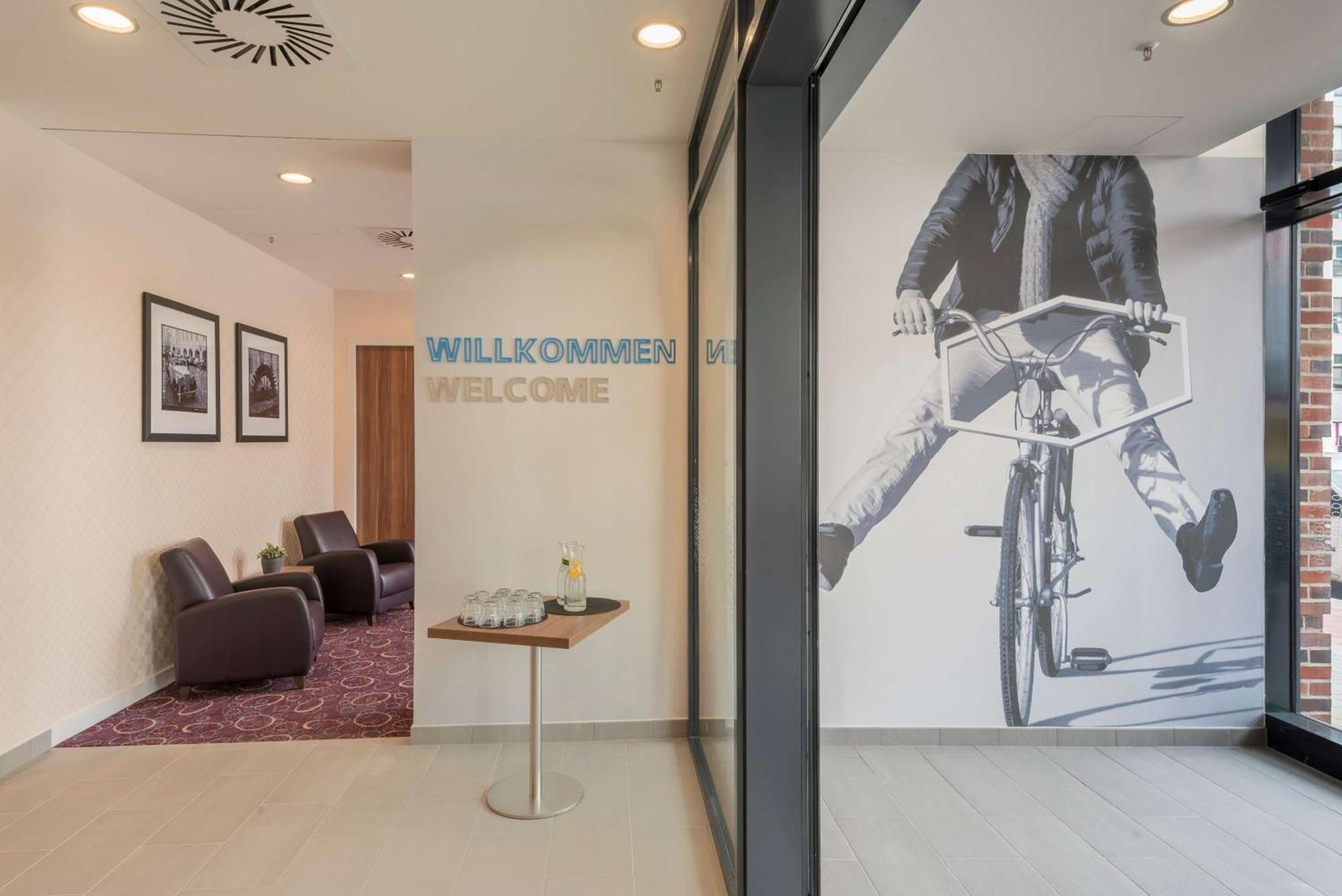 Hampton By Hilton Hamburg City Centre Exterior foto